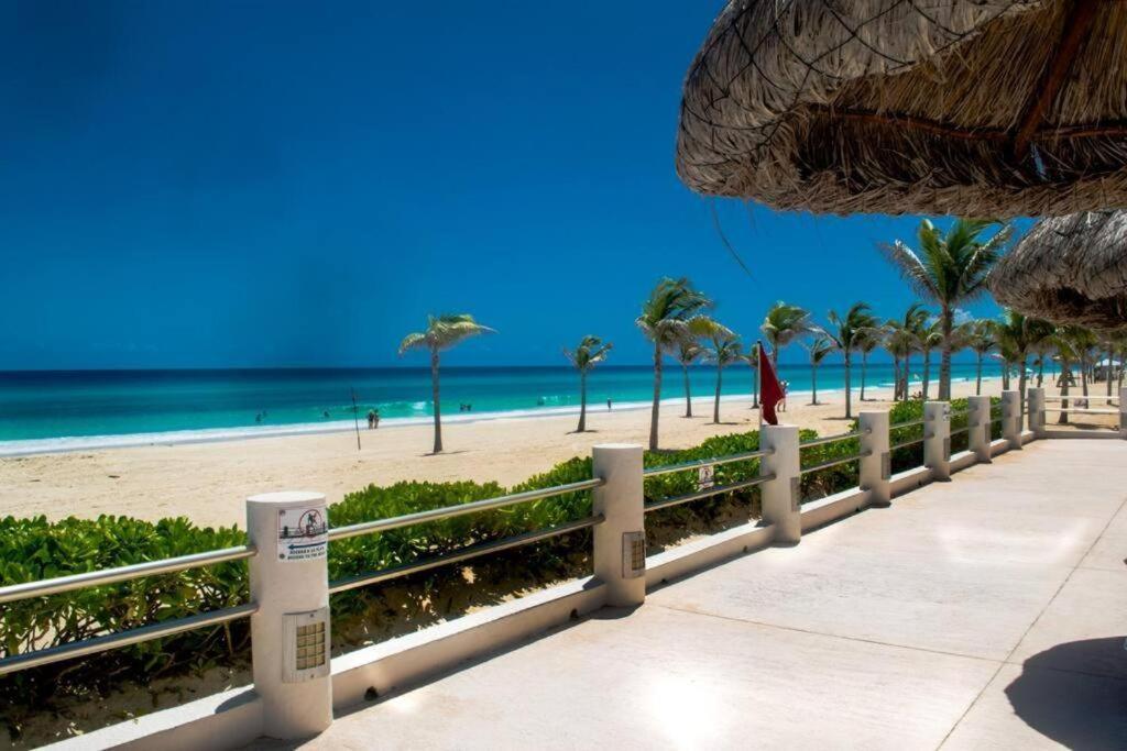 Ocean View Apartment, Best Beach Area, 3 Bedrooms Канкун Экстерьер фото